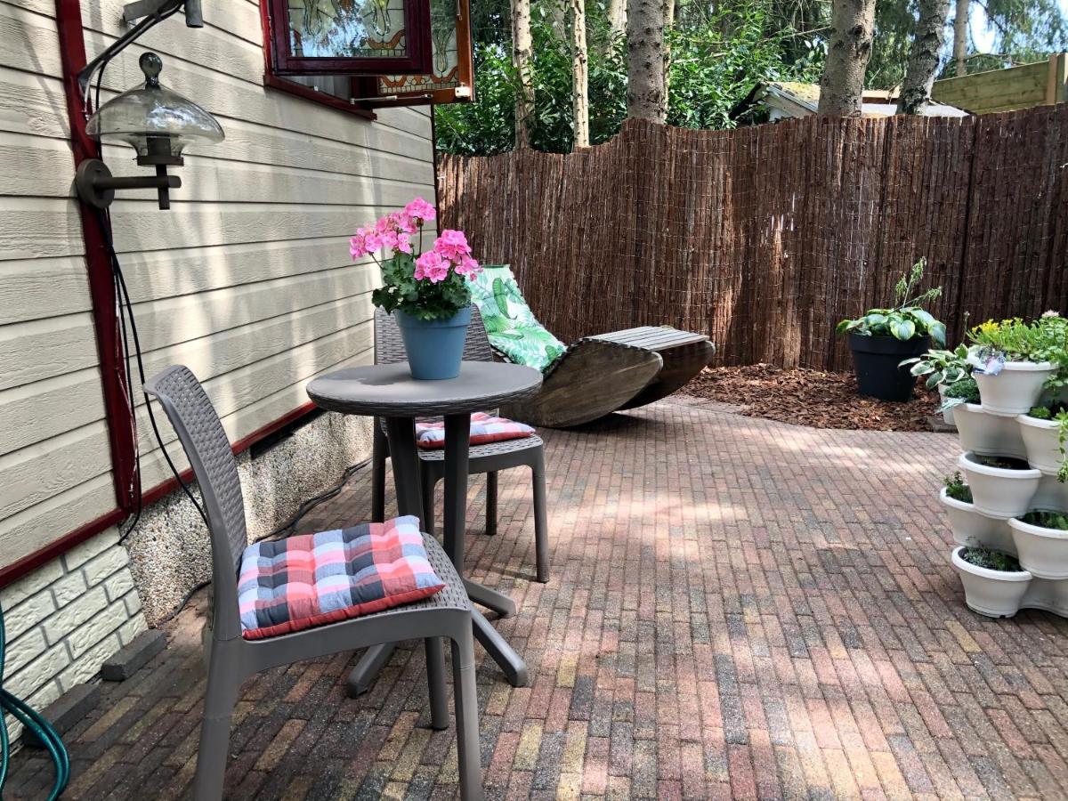 Retro Relax Resort Midden In Het Bos Op De Veluwe In 皮滕 外观 照片