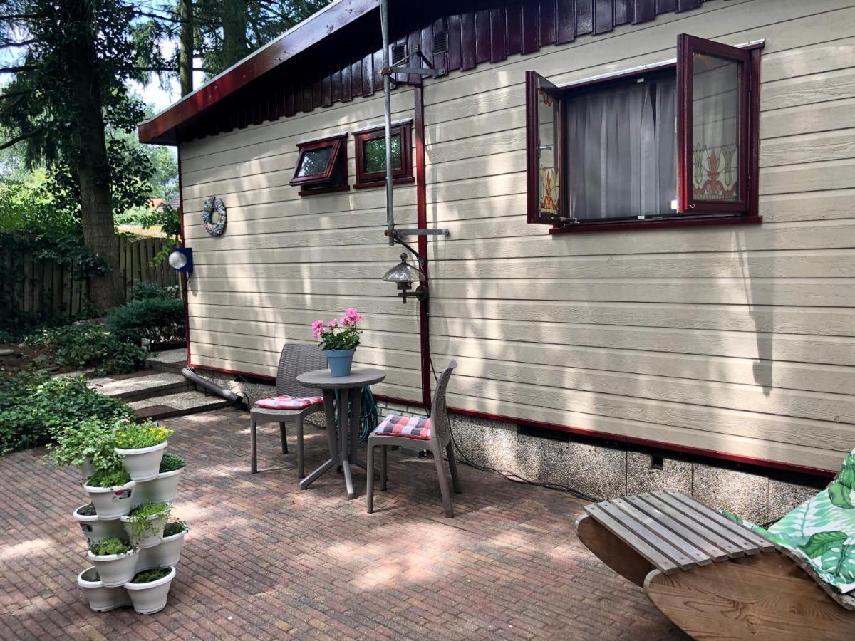 Retro Relax Resort Midden In Het Bos Op De Veluwe In 皮滕 外观 照片